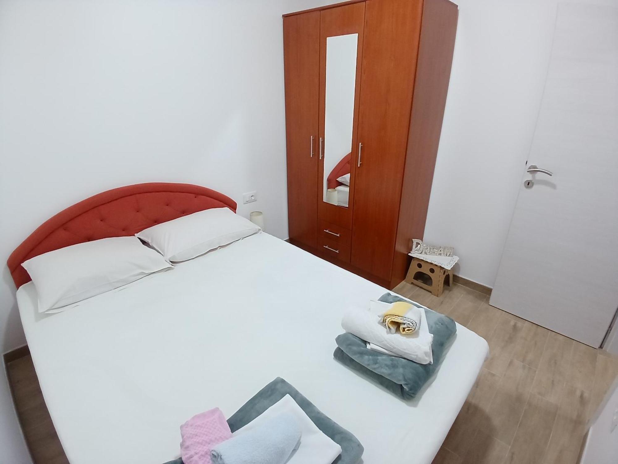 Apartments Tiha Noc كوتور المظهر الخارجي الصورة