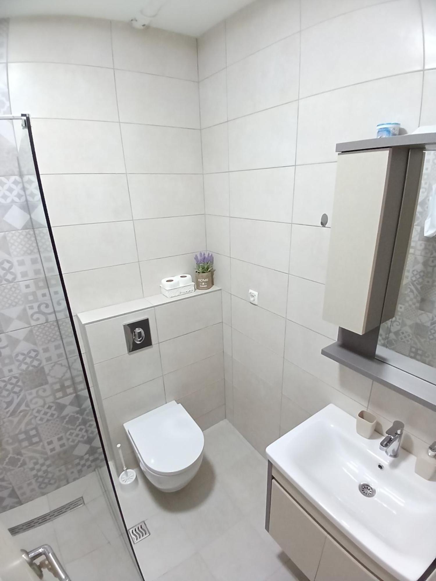 Apartments Tiha Noc كوتور المظهر الخارجي الصورة