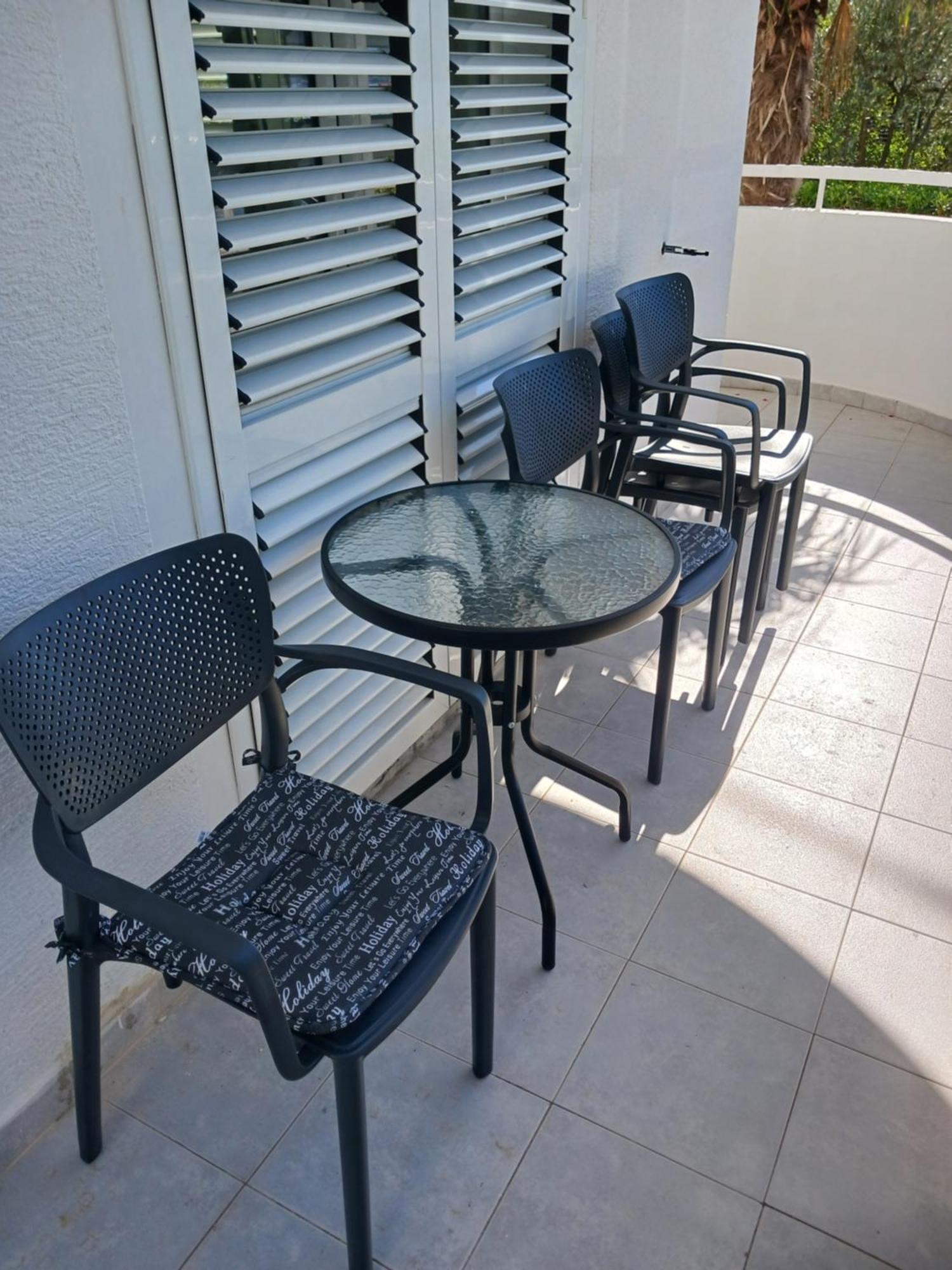 Apartments Tiha Noc كوتور المظهر الخارجي الصورة
